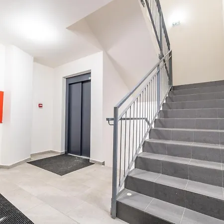 Brand New #51 With Free Secure Parking In The Center