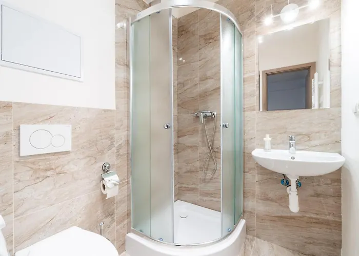 Lejlighed Brand New #51 With Free Secure Parking In The Center