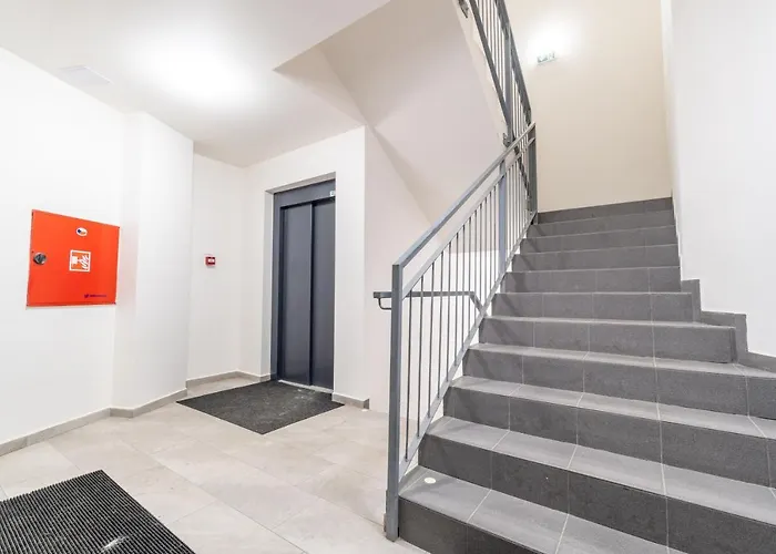 Brand New #51 With Free Secure Parking In The Center